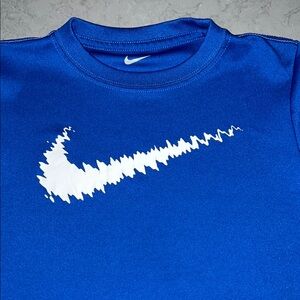 Nike Boys size 5 Blue Shirt